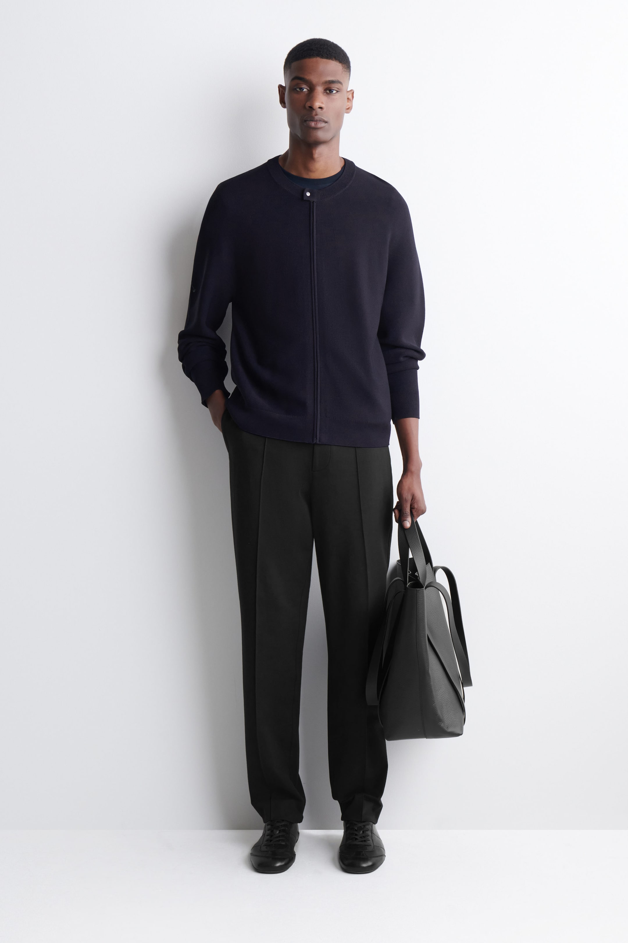 Linen Tote Bag view 4